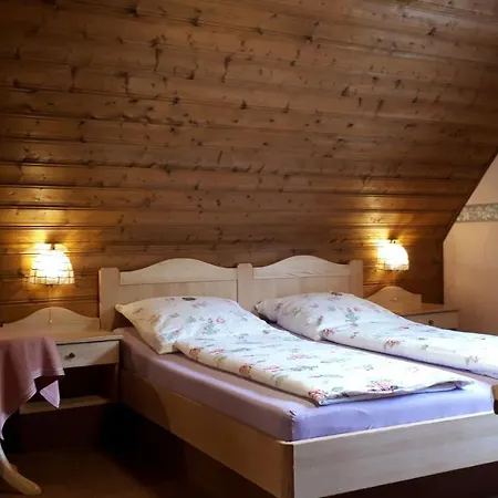 Gisela Im Fürstlichen Fischhaus 3*